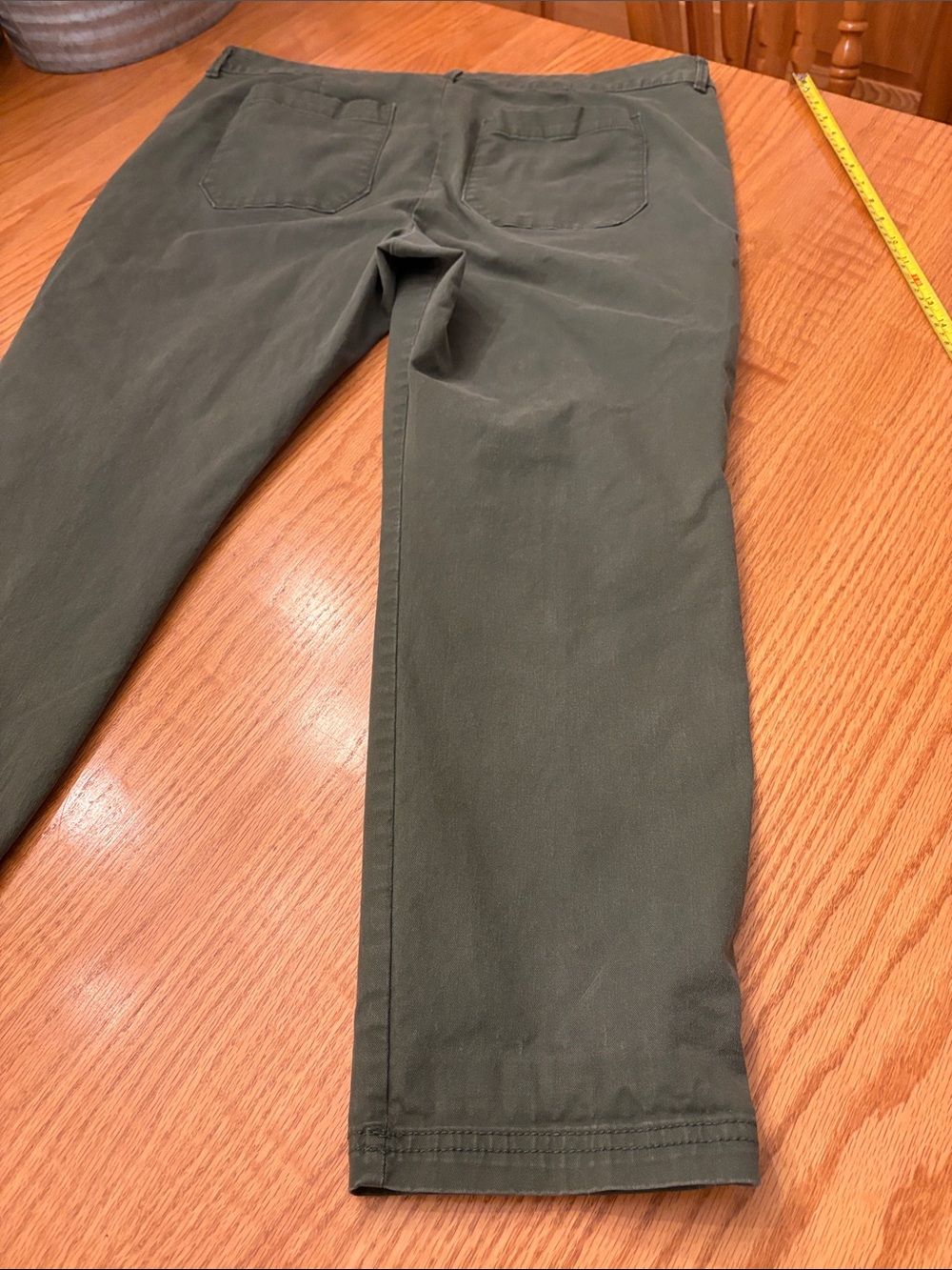 Old Navy Olive Green Pixie Pants - Picture 10 of 11